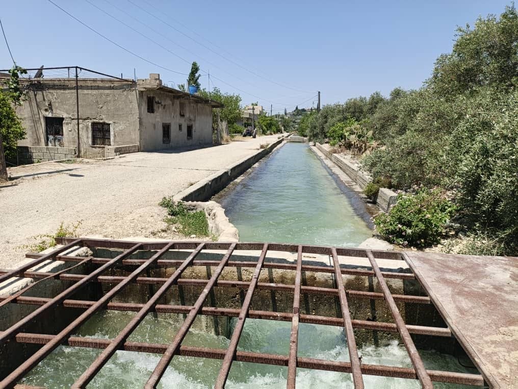 مديرية الموارد المائية باللاذقية تواصل تشغيل منظومة الري وتعزز استقرار وصول المياه إلى مناطق الحويز ورويسة الحجل والشراشير