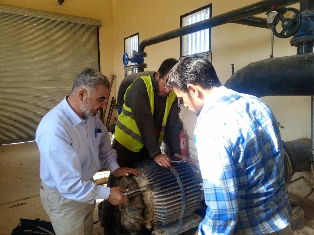 استمرار أعمال الصيانة والتأهيل في منظومة الري والصرف ومحطات الضخ بالرقة